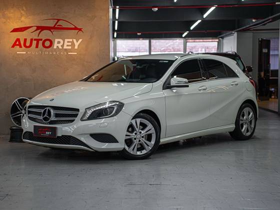 MERCEDES-BENZ A 200 1.6 TURBO URBAN 16V GASOLINA 4P AUTOMÁTICO MERCEDES-BENZ A 200 1.6 TURBO URBAN 16V GASOLINA 4P AUTOMÁTICO